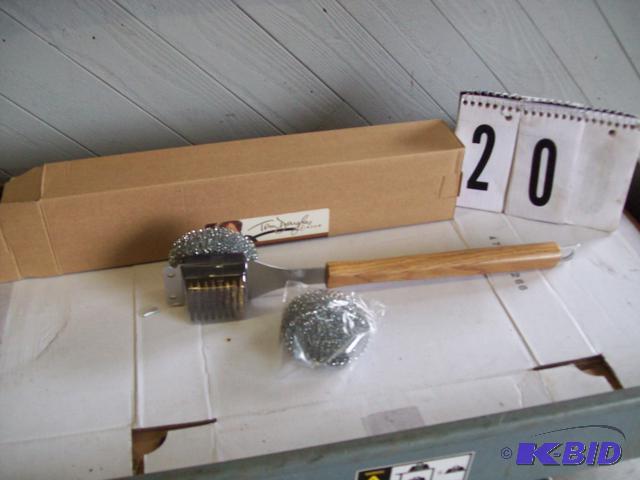 3 way BBQ Scraper Brush