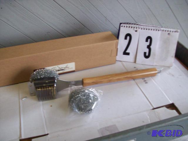 3 way BBQ Scraper Brush
