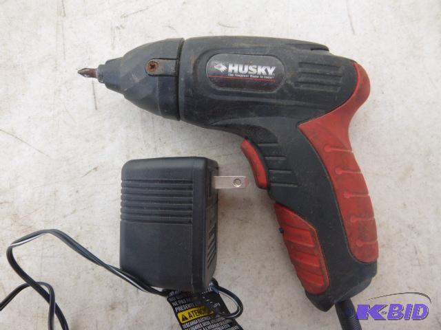 lot 117 image: Husky Drill, Driver Cordless with charger, te...