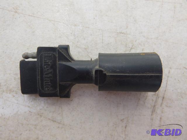 lot 118 image: 6 Pin to 6 Pin Plug...