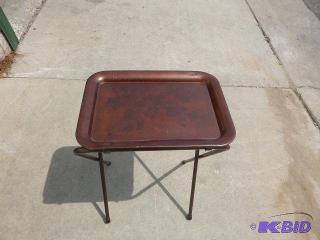 lot 120 image: Metal TV Tray...