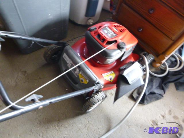 lot 4 image: Troy-Built Push Mower 6.75 HP Briggs & St...