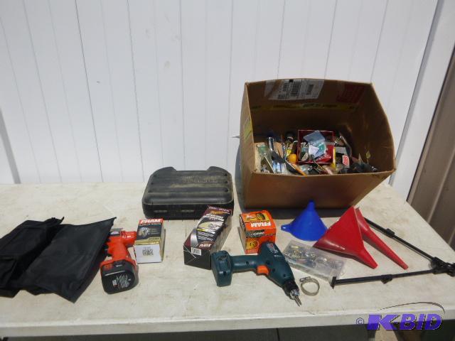 lot 40 image: Lot of Miscellaneous Garage Items...
