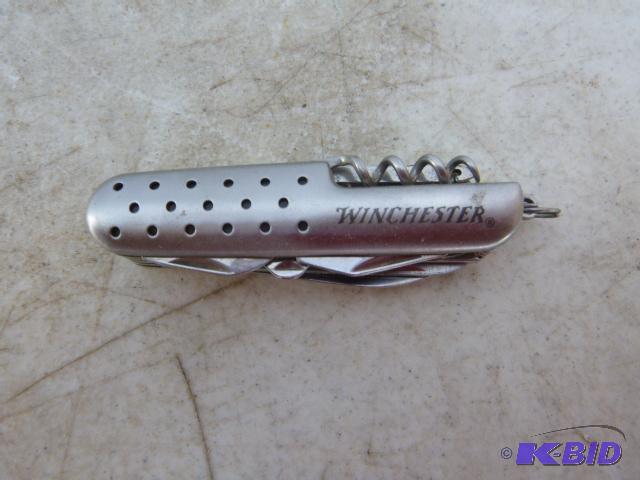 lot 59 image: Winchester Multi-Tool Knife...