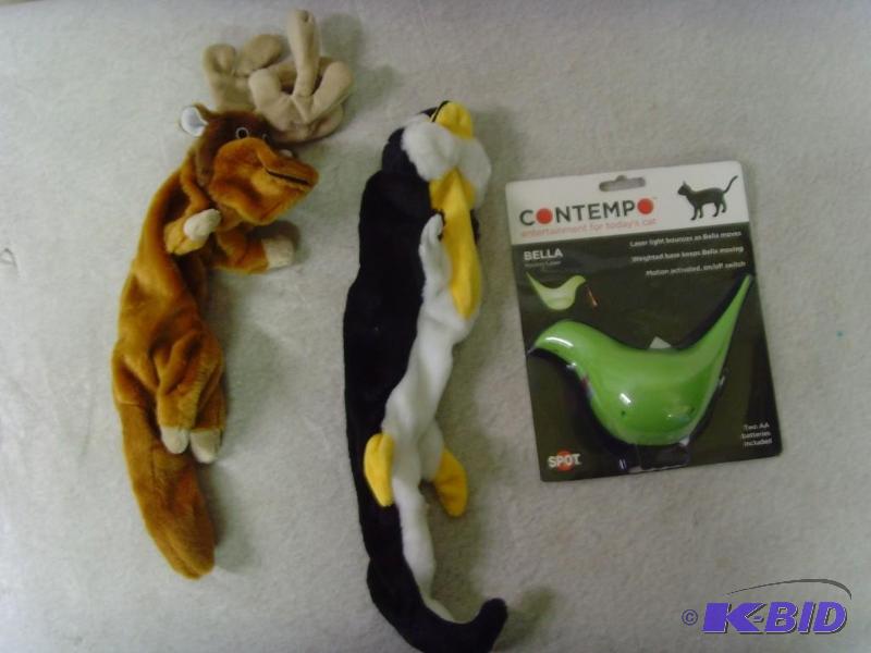 lot 123 image: Pet Toys