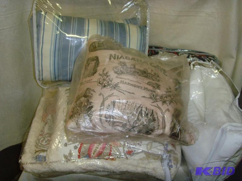 lot 136 image: Bedding and Pillows