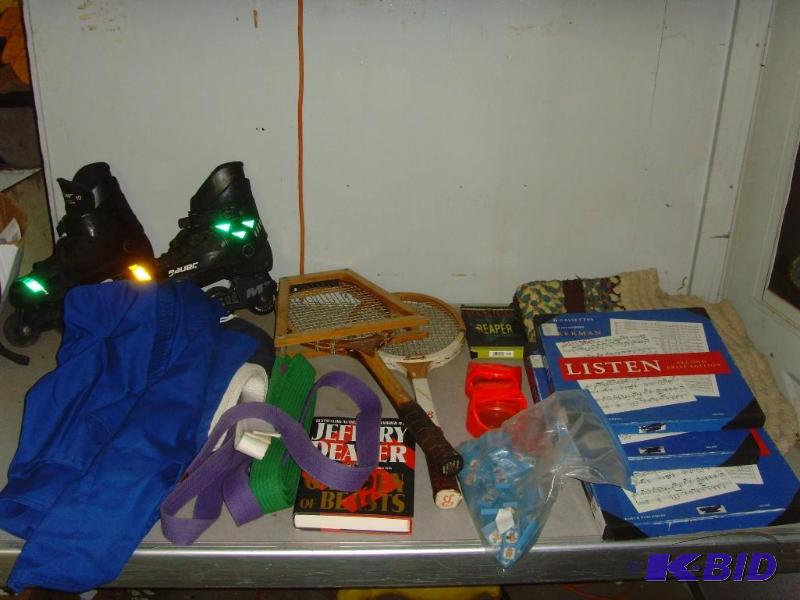 lot 157 image: Lot of Stuff