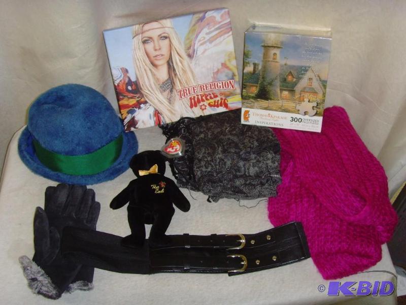 lot 26 image: Lot of Various Items
