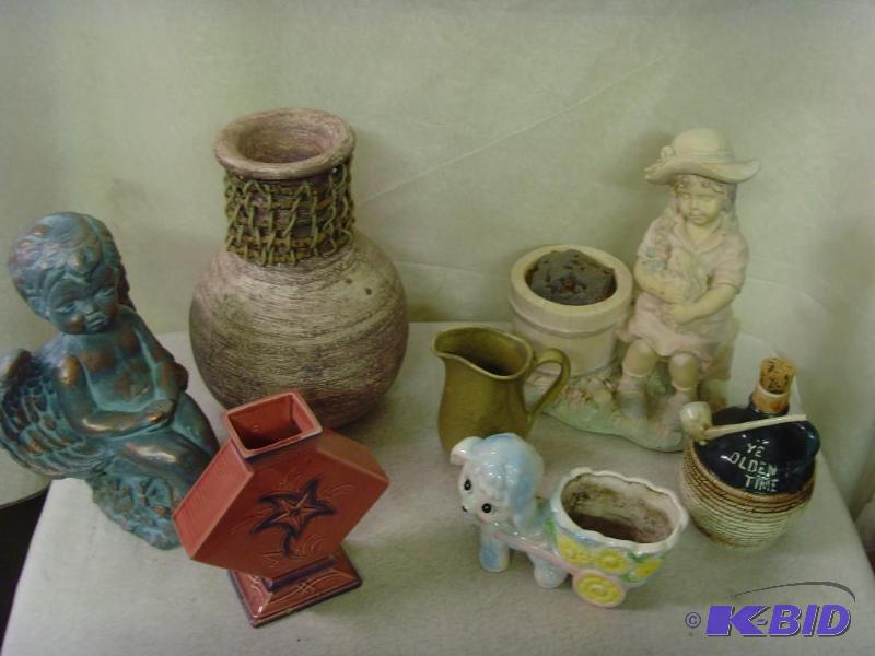 lot 36 image: Outdoor & Indoor Decor