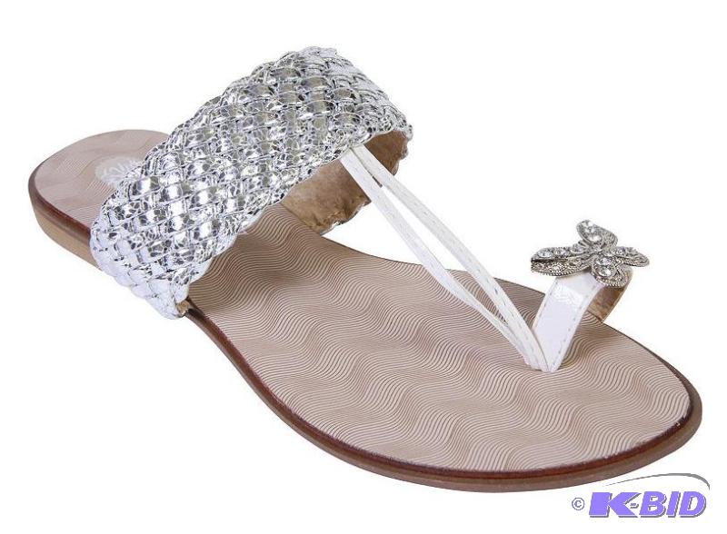 lot 10 image: GC Shoes Butterfly Toe Sandals
