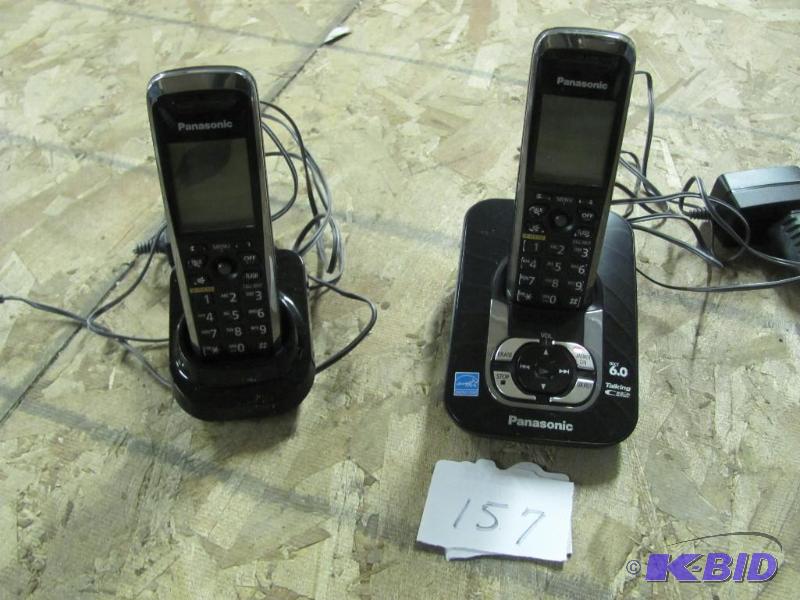lot 155 image: PANASONIC KX-TG7431 Telephone and DECT 6.0 An...