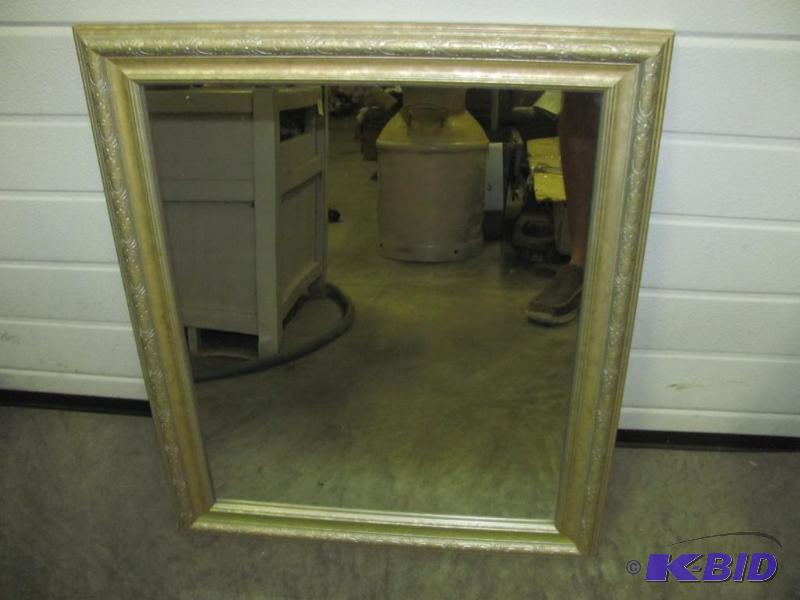 lot 53 image: Wall Mirror. Very good condition. Approx. 19....