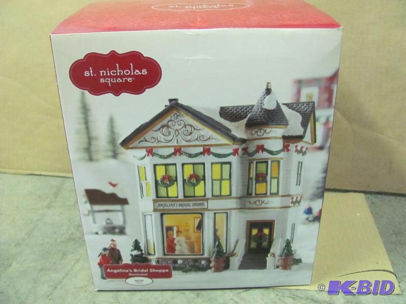 lot 55 image: The holidays are right around the corner Be ...