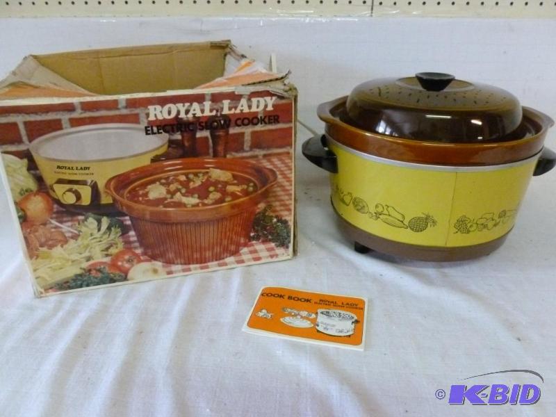 lot 115 image: Large Royal Lady electric slow cooker, good w...
