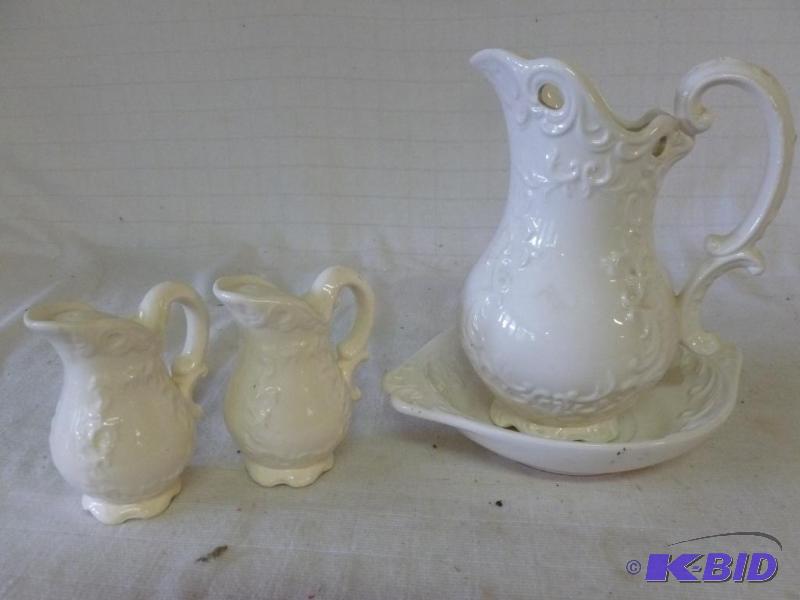 lot 134 image: Beautiful porcelain water basin and pitcher, ...