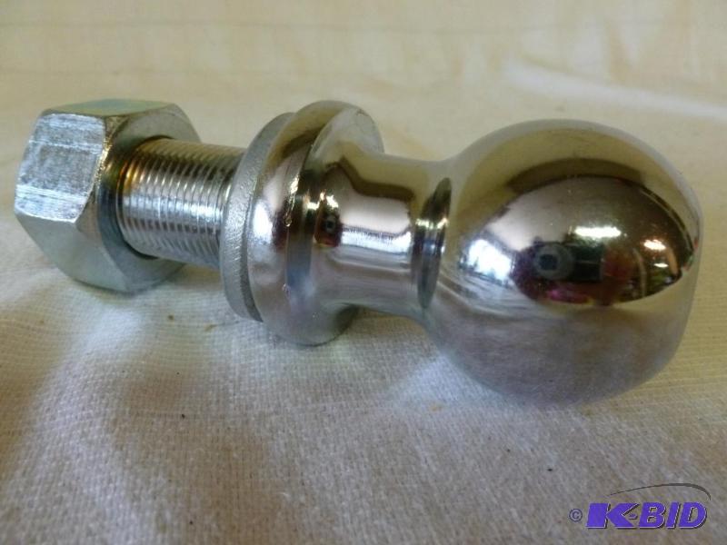 lot 170 image: Heavy Duty 1 78 - 2,000 lbs. tow ball, brand...