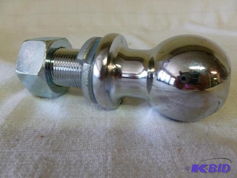 lot 171 image: Heavy Duty 1 78 - 2,000 lbs. tow ball, brand...