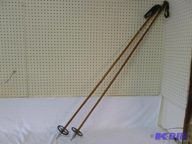 lot 228 image: Vintage Sparta 140 bamboo ski poles that meas...