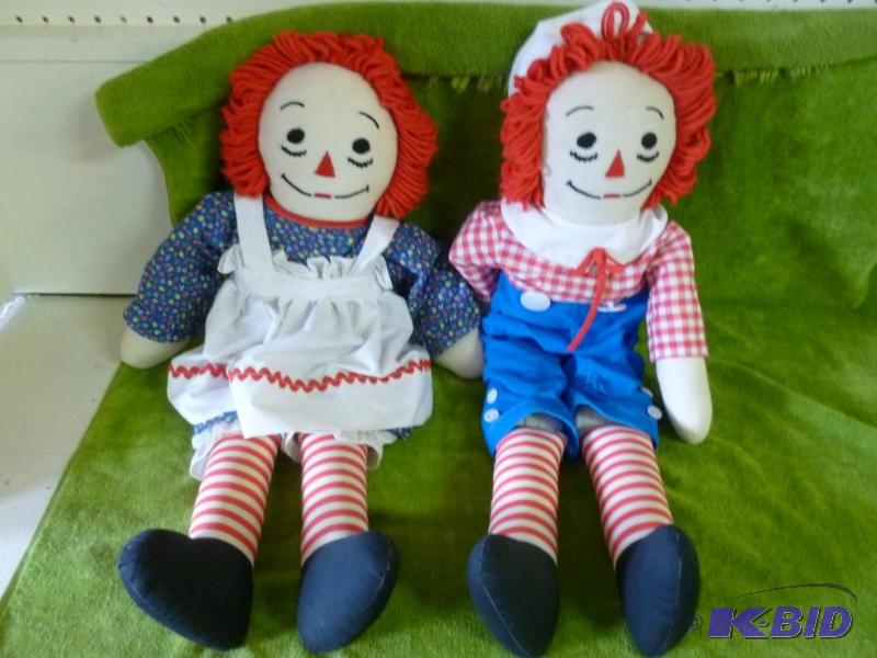 lot 232 image: Lot of two vintage Raggedy Ann And Andy Dolls...