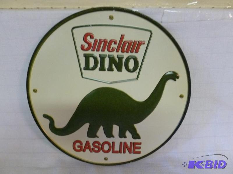 lot 33 image: Sinclair Dino Gasoline heavy gage embossed me...