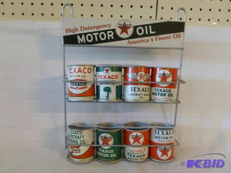 lot 6 image: Collectible Texaco Motor Oil metal oil can wa...