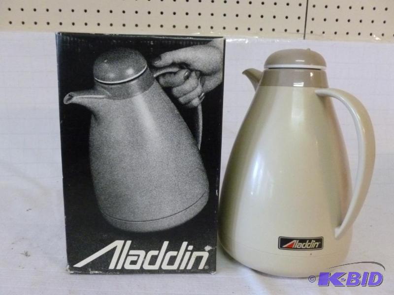lot 86 image: Aladdin Vacuum Carafe one liter serving pitch...