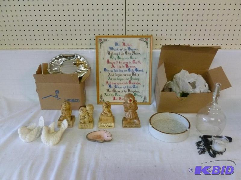 lot 92 image: This lot consists of a vintage embroidered fr...