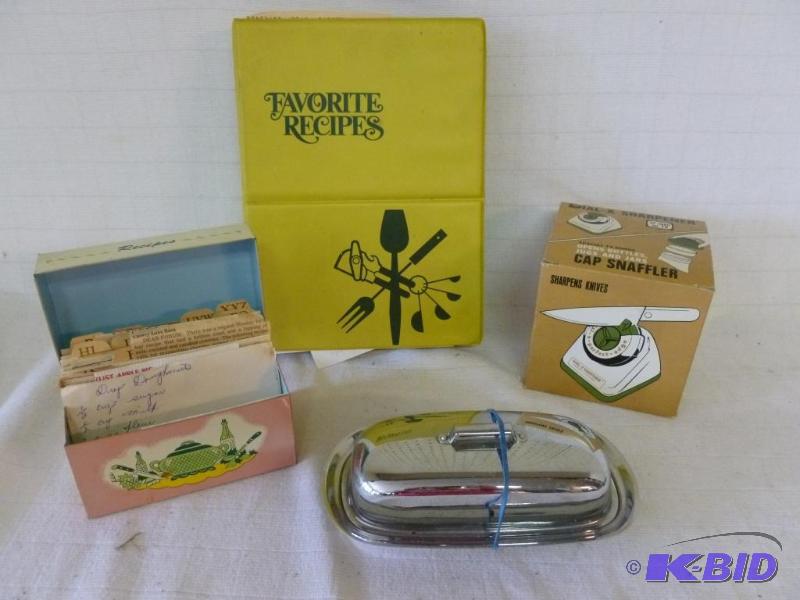 lot 98 image: This lot consists of a vintage metal recipe c...