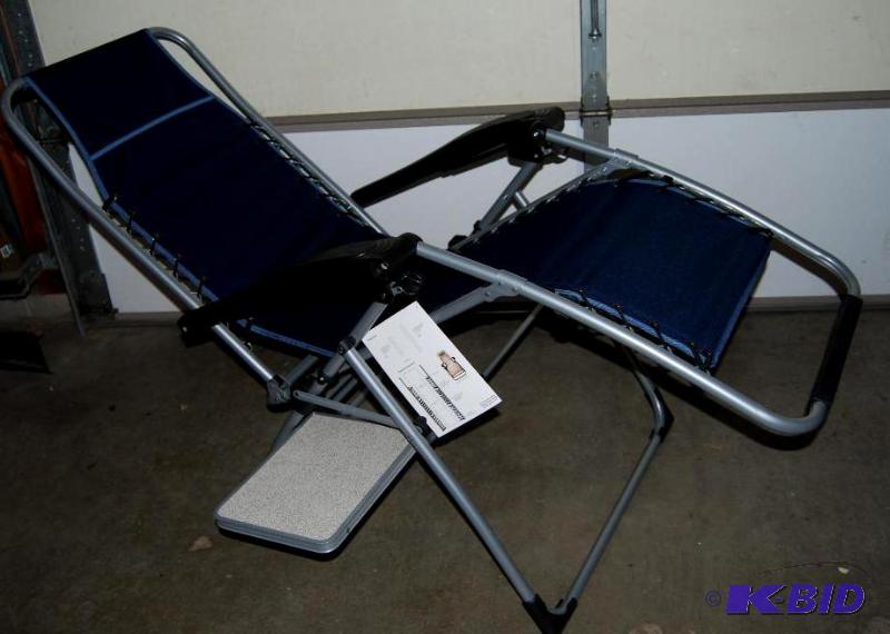 lot 16 image: Anti Gravity Lounger, built-in side table, mi...