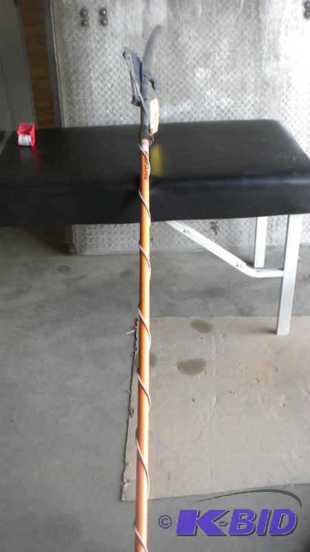 Pruner