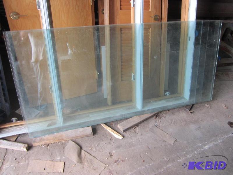 lot 22 image: 4 Pains of Laminated Glass