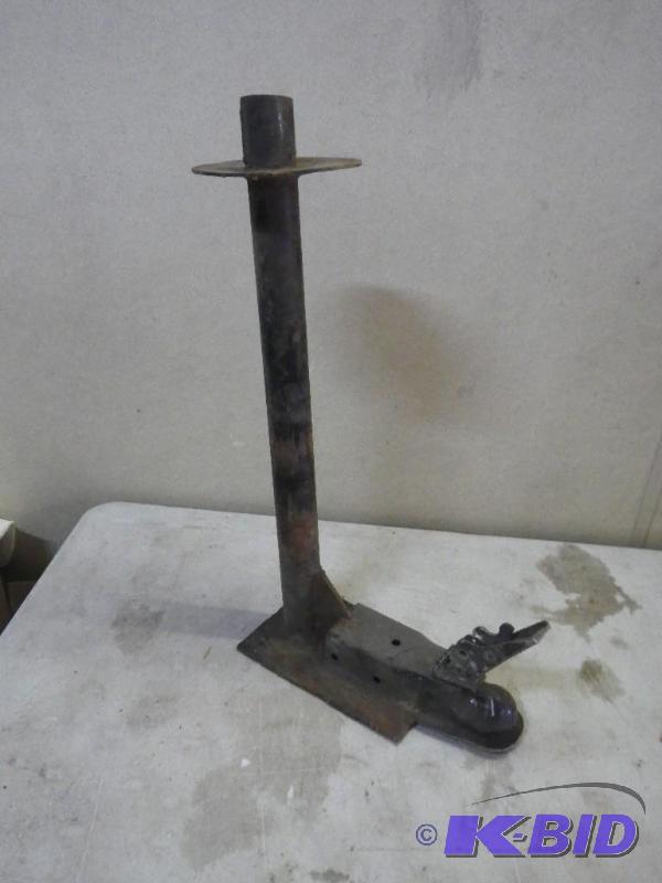 trailer hitch adaptor...