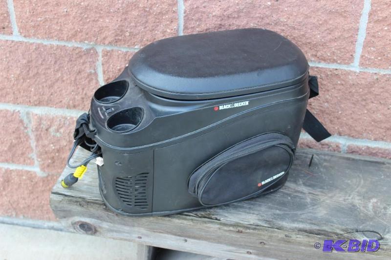 Travel Cooler Black &amp Decker 12 V DC 4 Am...