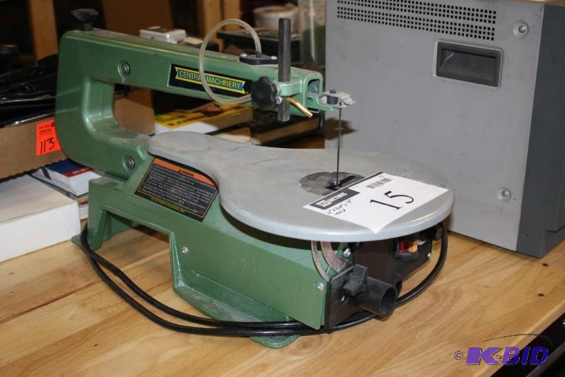 lot 15 image: Central Machinery 16" Variable Speed Scr...