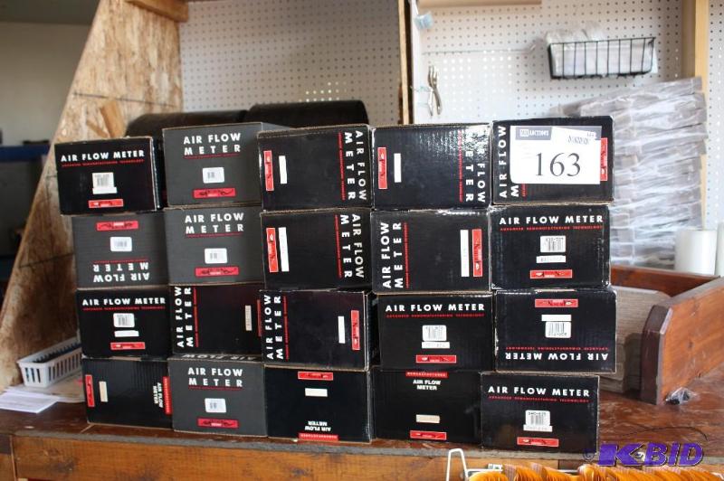 lot 163 image: Lot of (20) Python Injection Inc Brand Air Fl...