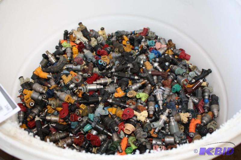 lot 166 image: Barrel Lot of High Performance Fuel Injectors...
