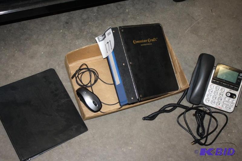 lot 171 image: Lot of (4) Items Including (2) Binders - (1) ...
