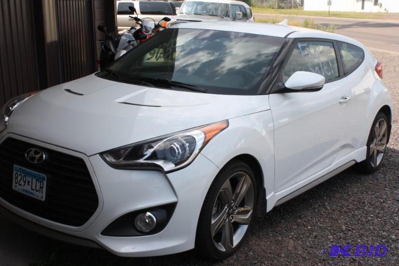 lot 5 image: Year 2013 Make Hyundai Model Veloster ...
