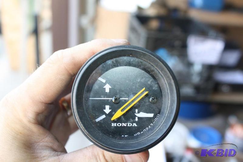 lot 69 image: Lot of (12) Honda brand Boat Trim Gauges ...