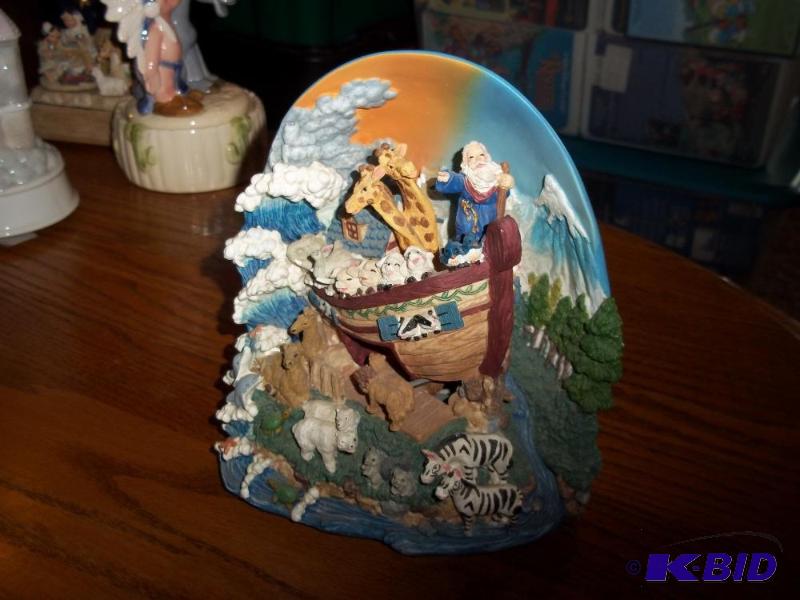 Music Box Noahs Ark...