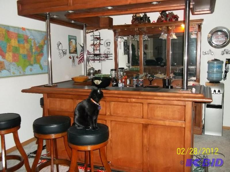 L Shaped Maple bar with lighted canopy and 6 ...
