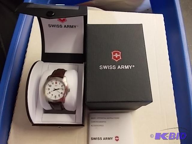 Mens Swiss Army Watch With Leather Band. Inc...