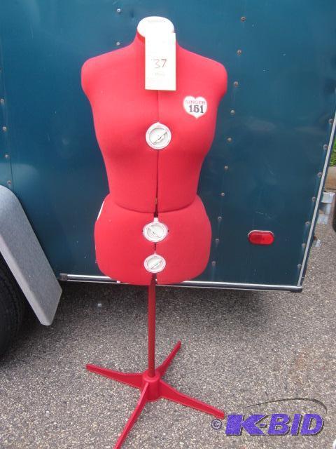 A singer 151 (13) point adjustment body form ...