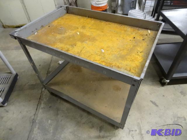 lot 122 image: Metal Shop Cart 24 x 39 x 32...
