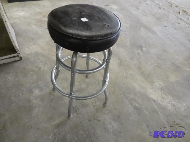 lot 130 image: 30" High Metal Stool...