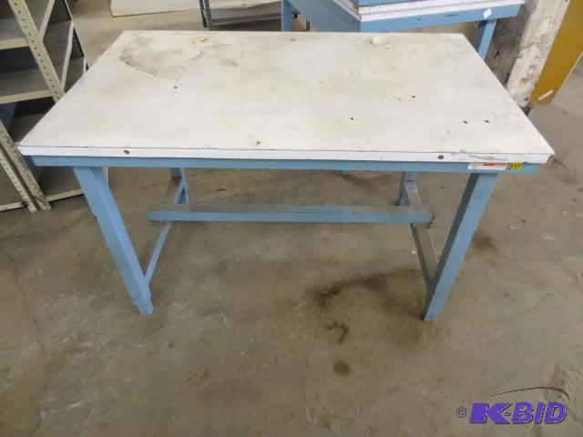 lot 134 image: Metal Framed Task Bench 48 x 30 x 32...