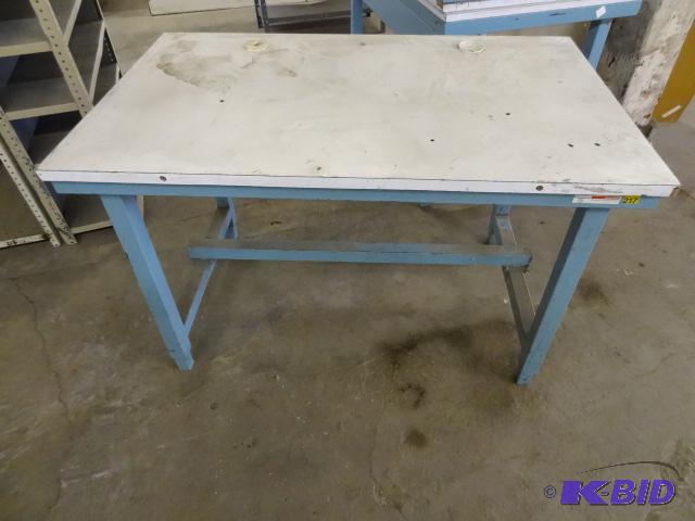lot 137 image: Metal Framed Task Bench 48 x 30 x 32...