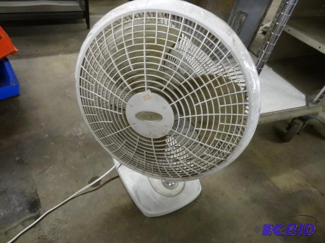 lot 153 image: Lasko Fan. 18"...