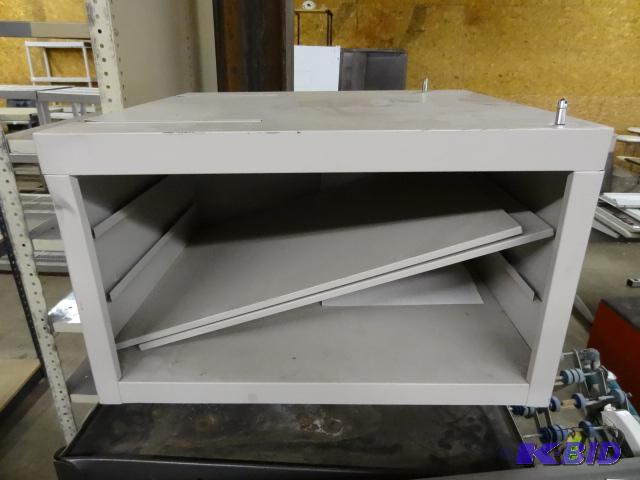 lot 177 image: Copy Machine Cart on Wheels. 24 x 22 x 17...