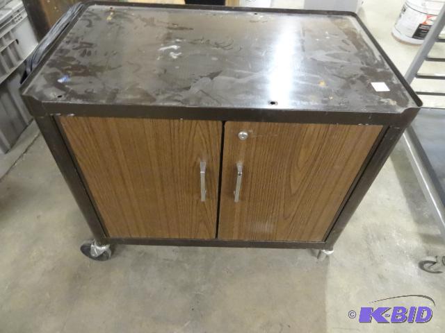 lot 192 image: AV Cart on Wheels. 30 x 18 x 27...